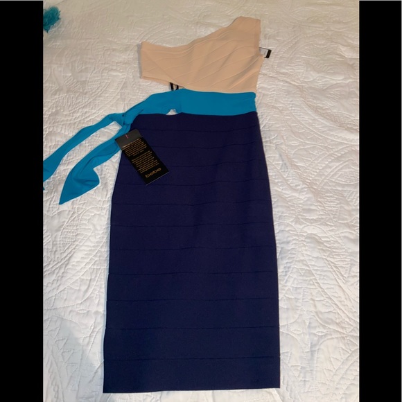 New BEBE dress. - Picture 2 of 4